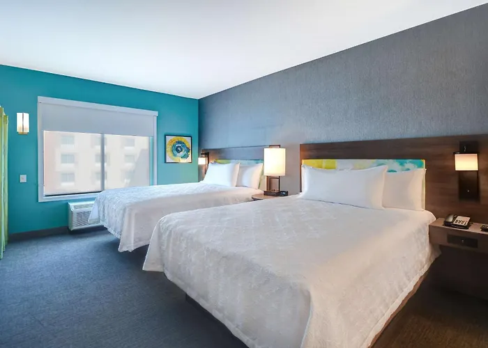 Home2 By Hilton Downtown 3*