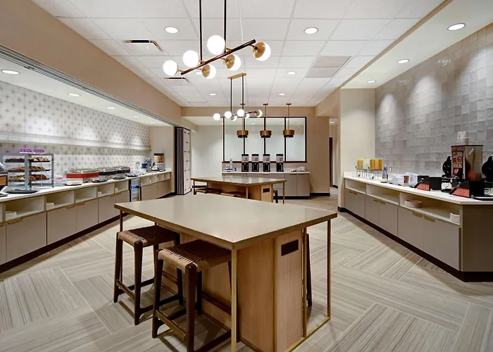 Home2 By Hilton Downtown Hotel 3*
