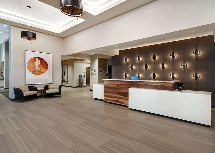 Hotel Home2 By Hilton Downtown 3*