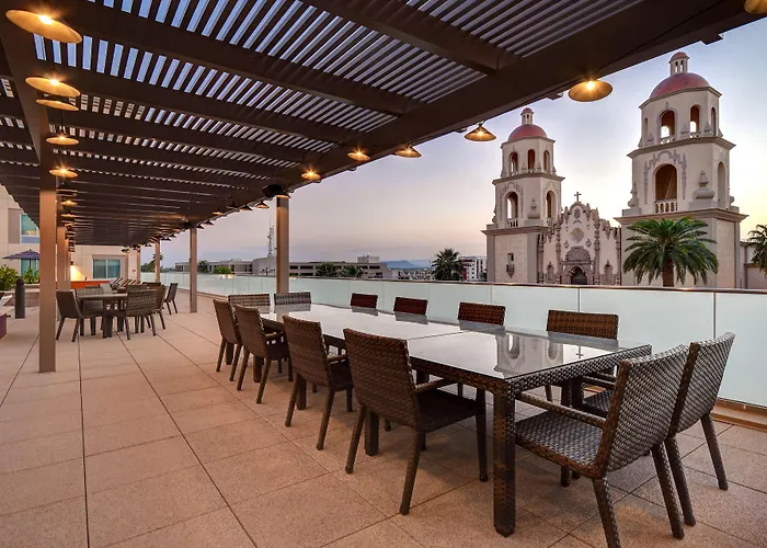 Hotel Home2 By Hilton Downtown Tucson