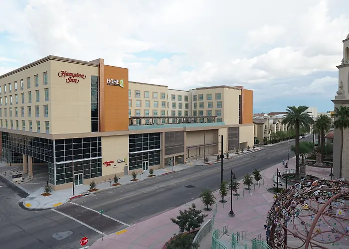 Hotel Home2 By Hilton Downtown 3*